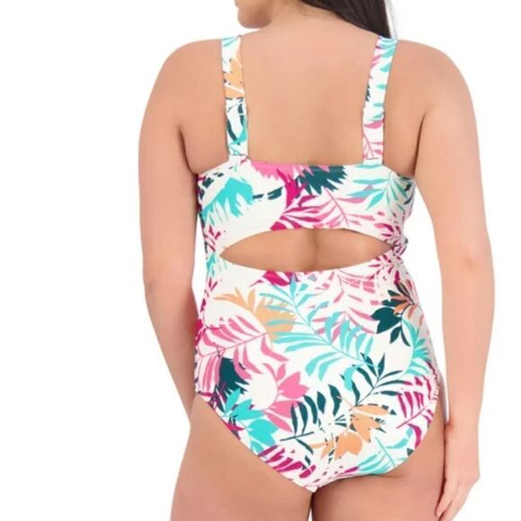 Eddie Bauer swimsuit 🩱 - Picture 2 of 7